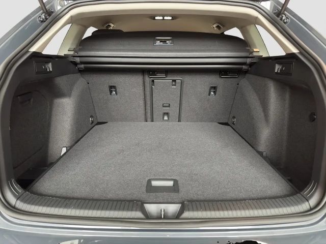 Volkswagen Golf DSG Life Variant