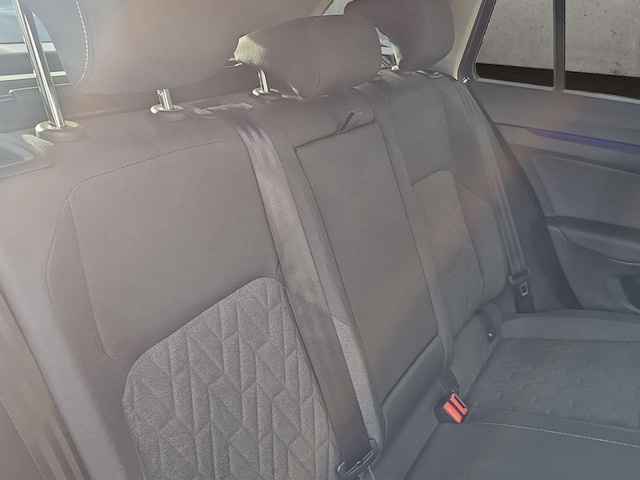 Volkswagen Golf Life Variant