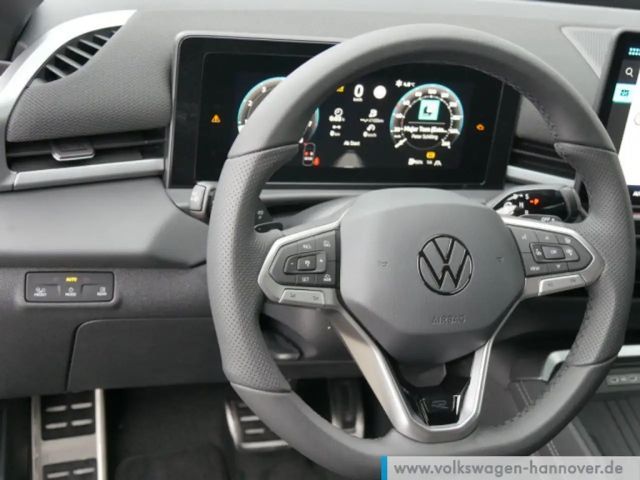 Volkswagen T-Roc 1.5 eTSI DSG IQ.Drive R-Line