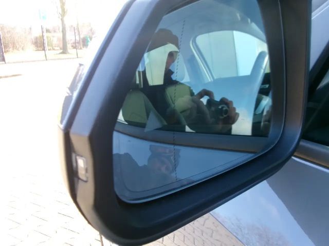 BMW X1 25exDrive LRH AHZV DVA DAB FLA LED EU6d