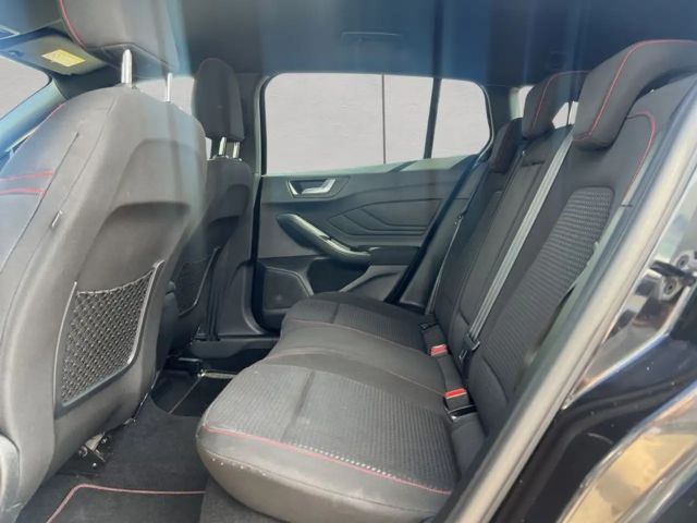 Ford Focus ST Line Wagon