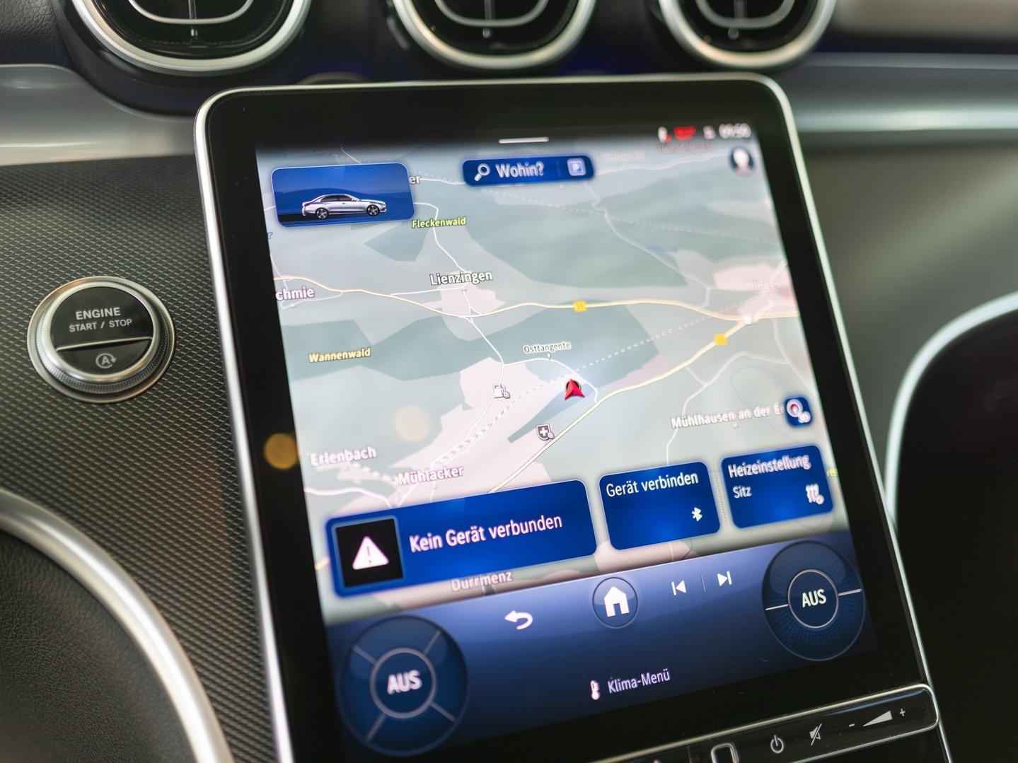 Mercedes-Benz C 180 AVANTGARDE Sedan