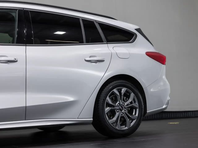 Ford Focus EcoBoost ST Line