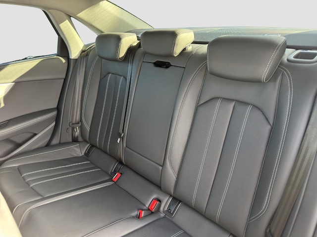 Audi A4 35 TDI S-Tronic Sedan