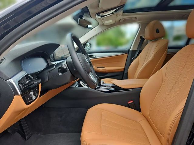 BMW 530 530i Touring xDrive