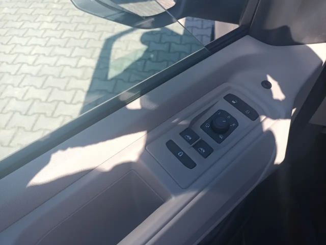 Volkswagen Multivan 2.0 TDI Lang T7
