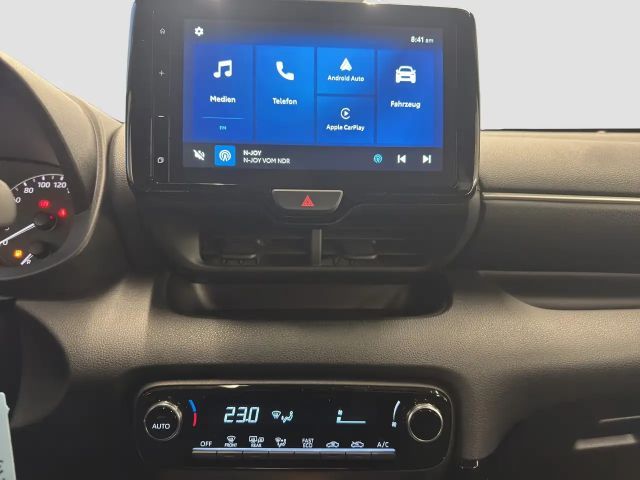 Mazda 2 Center-Line 1.5L Hybrid VVT-i ACC RFK SHZ PDC