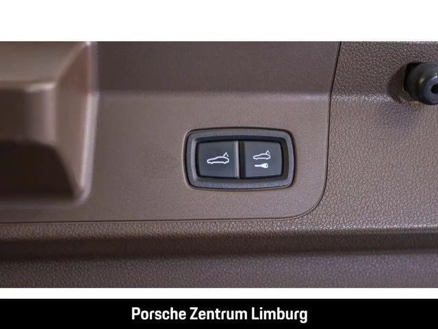 Porsche Panamera 4 E-Hybrid