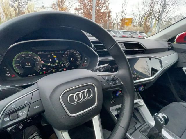 Audi Q3 45 TFSI Hybride S-Line
