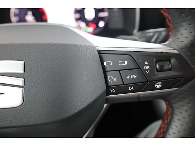 Seat Leon 1.5 eTSI FR-lijn Sportstourer