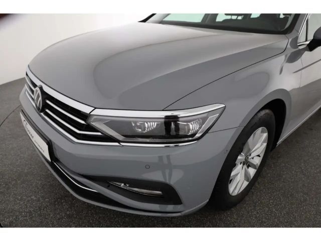 Volkswagen Passat 1.5 TSI Business DSG Variant