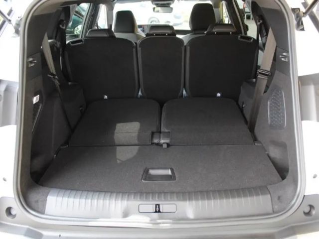 Peugeot E-5008 Allure Pack