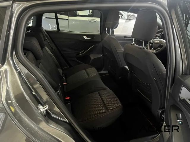 Ford Focus EcoBoost ST Line