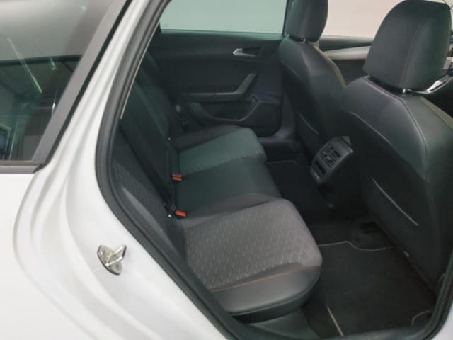 Seat Leon 1.5 eTSI FR-lijn Sportstourer