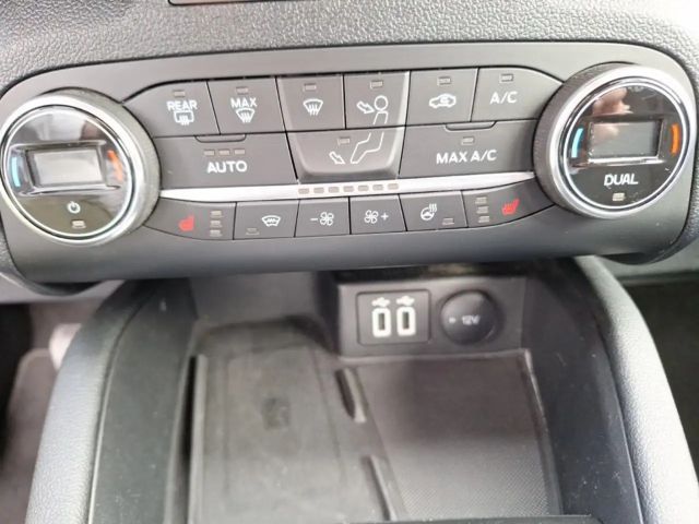 Ford Kuga Plug in Hybrid Titanium