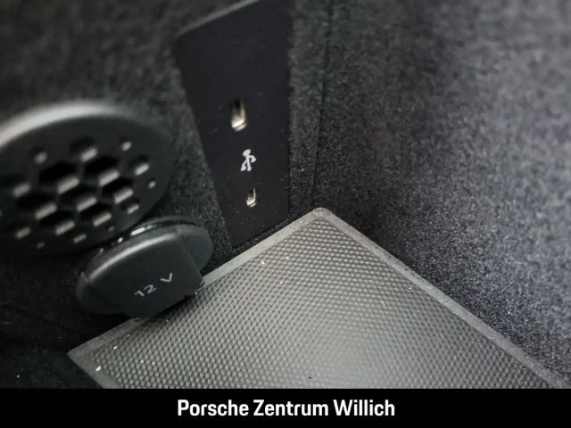 Porsche Taycan 4S Cross Turismo