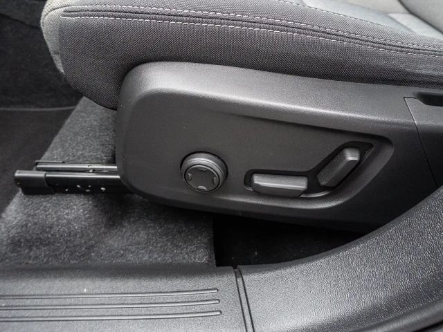 Volvo XC40 Dark Plus T4