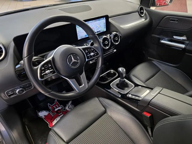 Mercedes-Benz B 180 Progressive