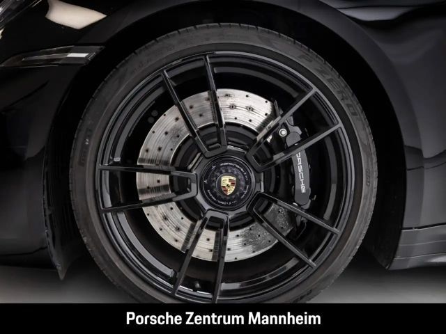 Porsche 992 4 Cabrio Carrera GTS