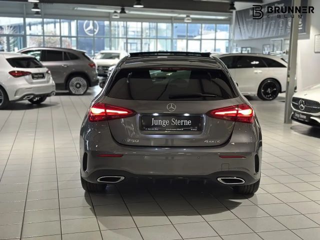 Mercedes-Benz A 250 4MATIC AMG Line