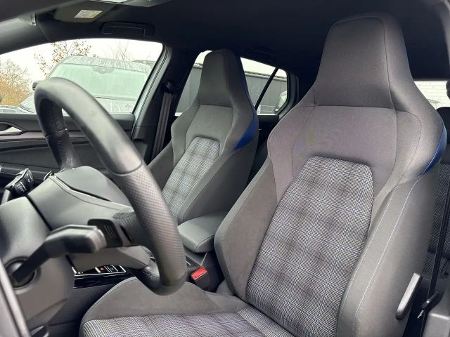 Volkswagen Golf GTE eHybrid