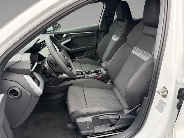 Audi A3 30 TFSI Sedan