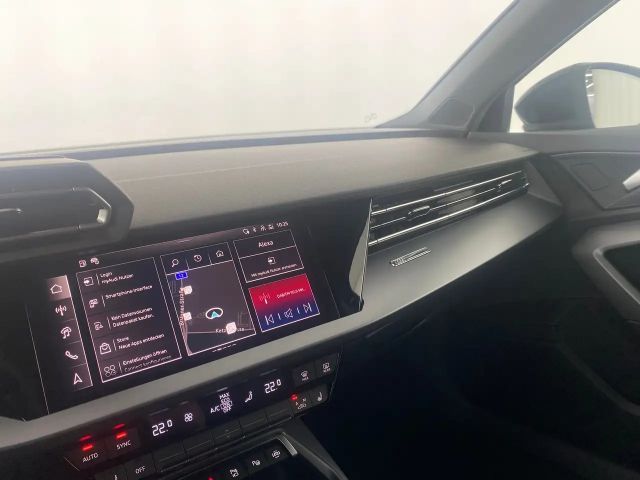 Audi A3 30 TFSI Sedan