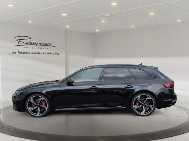 Audi RS4 Matrix ACC HuD Pano B&O 360° AHK