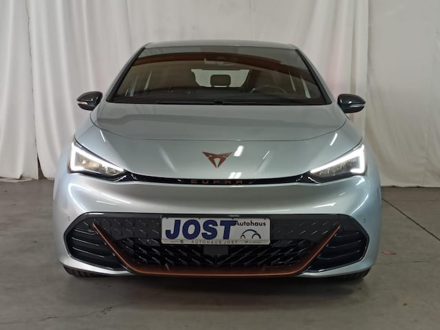 Cupra Born HeadUp Kamera ACC LED LM18