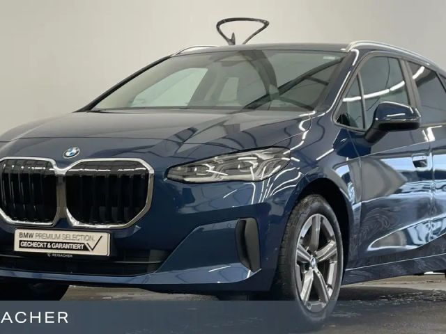 BMW 220 AHK Pano RFK PDC SHZ 17" LM