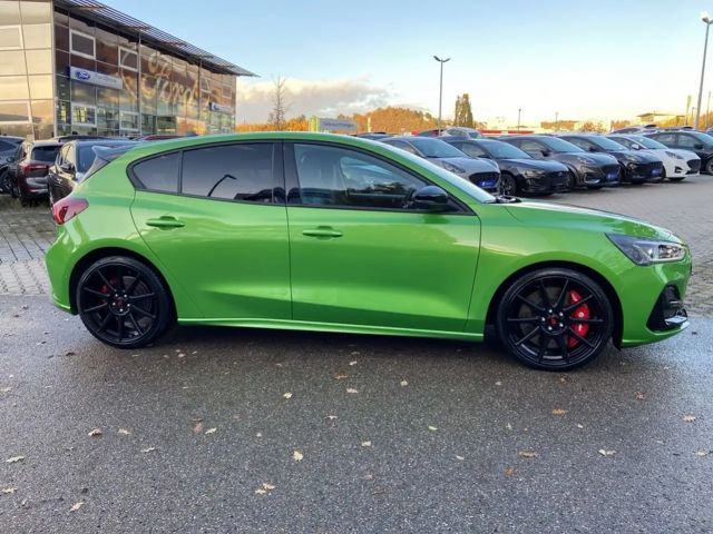 Ford Focus EcoBoost ST Line