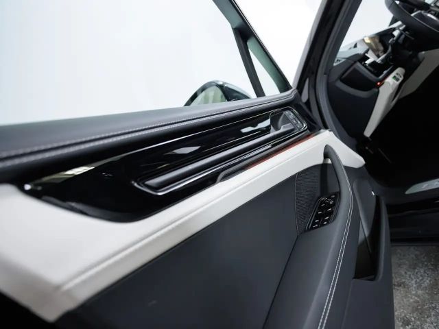 Porsche Panamera 4 E-Hybrid