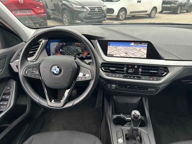 BMW 116 116d Sedan