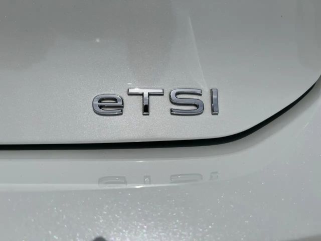 Volkswagen Golf 1.5 eTSI DSG Golf VIII
