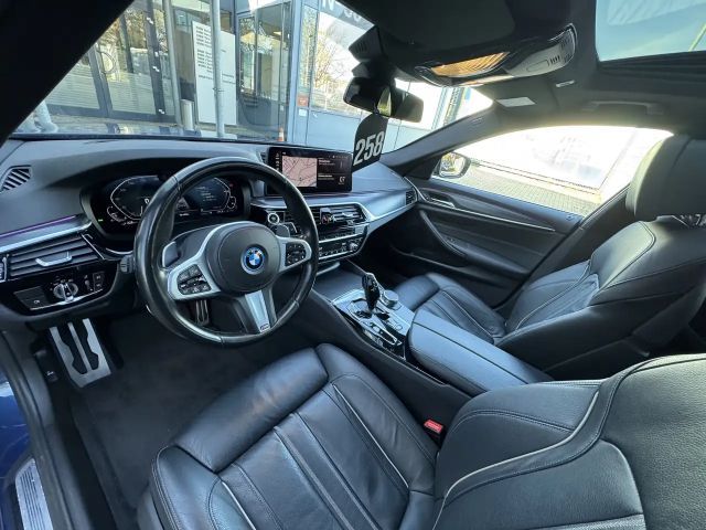 BMW 530 530e M-Sport Touring