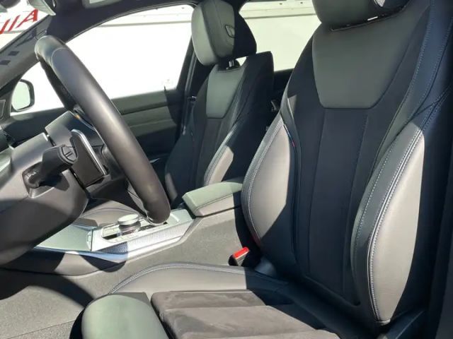 BMW 320 320d M-Sport Sedan xDrive