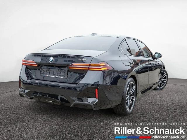 BMW 520 520i M-Sport Sedan