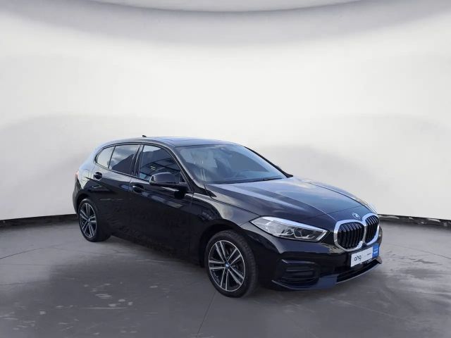 BMW 118 118d Sedan Sport Line