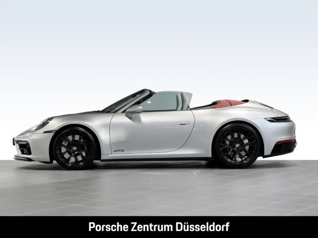Porsche 911 992 Cabriolet Carrera GTS