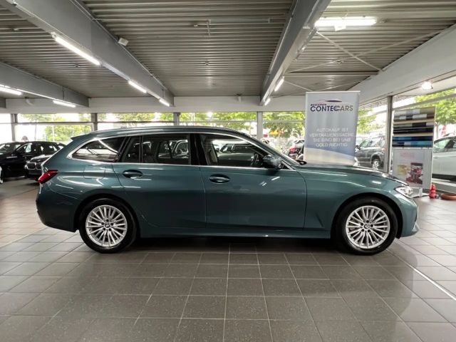 BMW 330 330e Luxury Line Touring