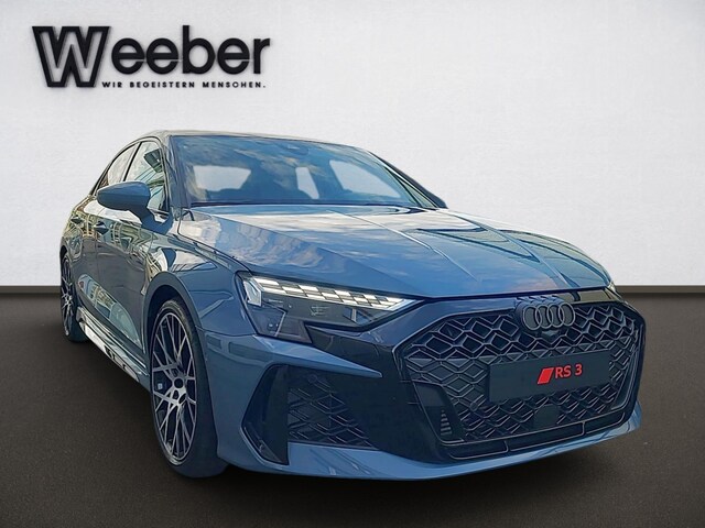 Audi RS3 Quattro S-Tronic Sedan