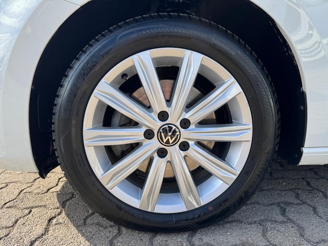 Volkswagen Touran 1.5 TSI