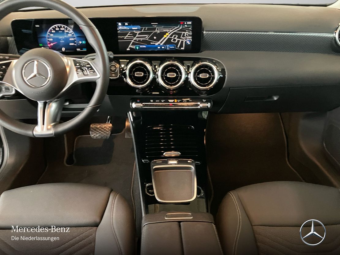 Mercedes-Benz A 200 Progressive