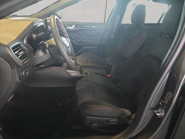 Ford Focus EcoBoost ST Line Wagon