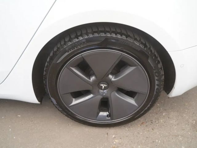 Tesla Model 3 Standard Range