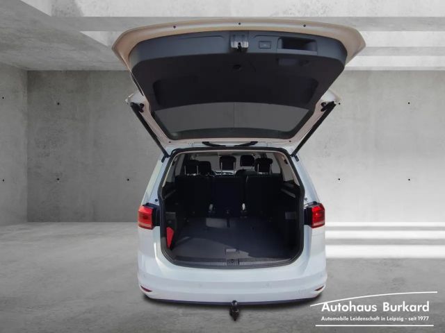 Volkswagen Touran 1.5 TSI DSG