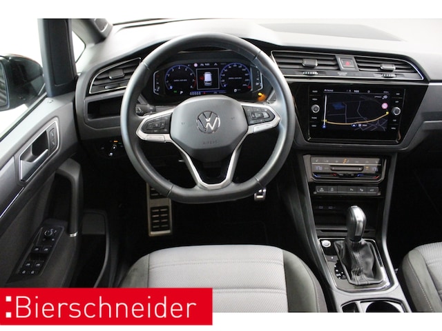 Volkswagen Touran 1.5 TSI DSG R-Line Style