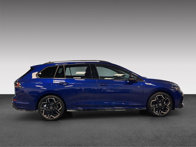 Volkswagen Golf 1.5 eTSI DSG R-Line Variant