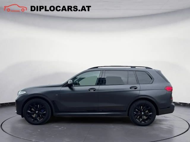 BMW X7 M50 i