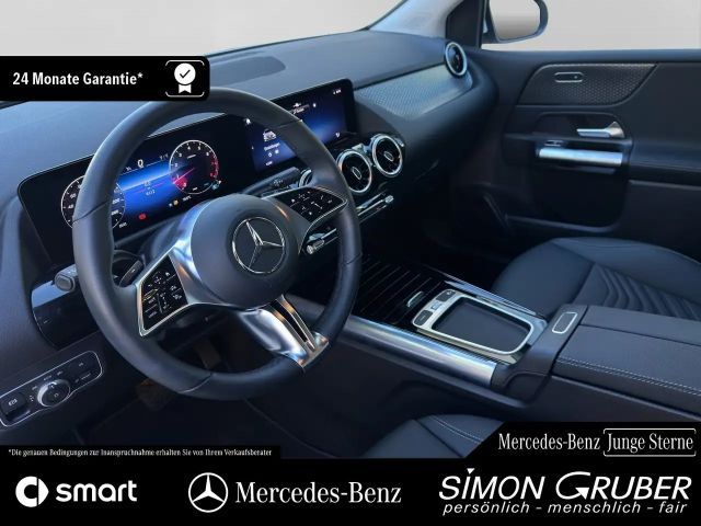 Mercedes-Benz B 200 Progressive Sedan